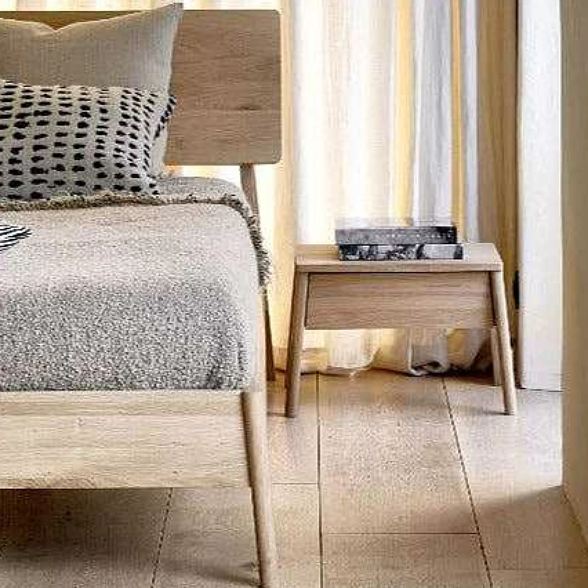 Be Home Bedside Tables<Air Solid Oak Bedside Table