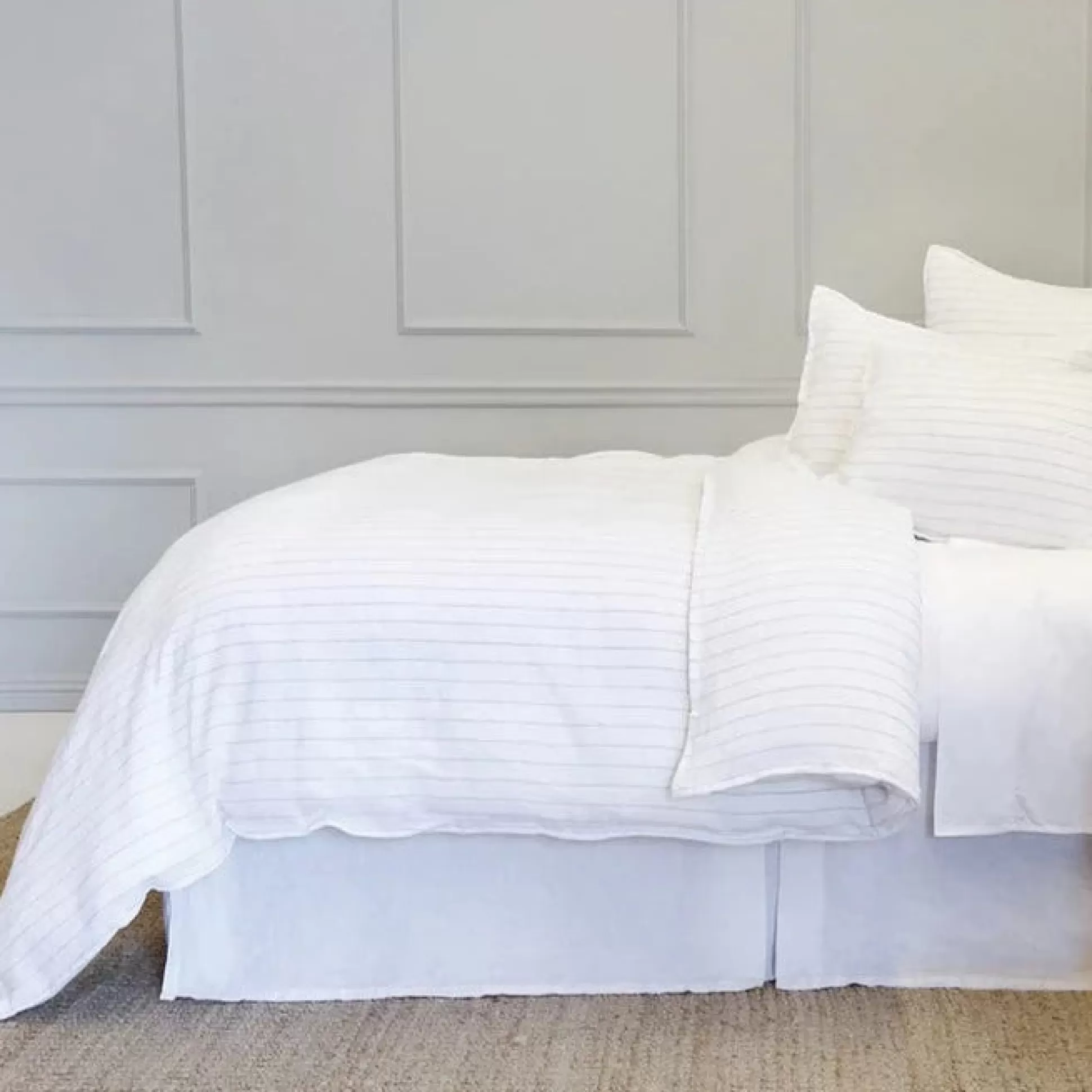 Blake King Duvet, White & Ocean^Be Home Discount