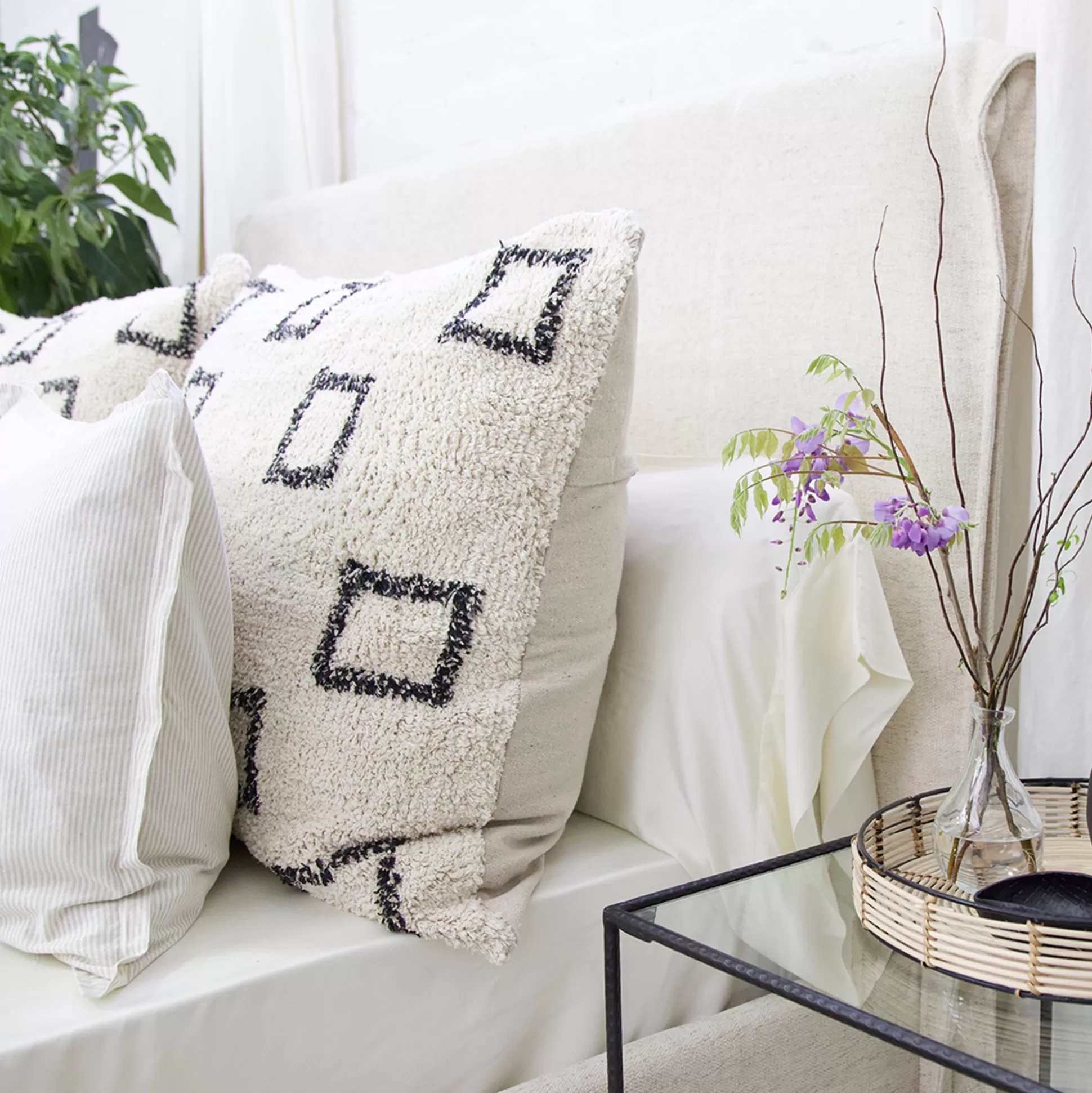 Bowie Big Pillow, Ivory & Grey^Be Home Flash Sale