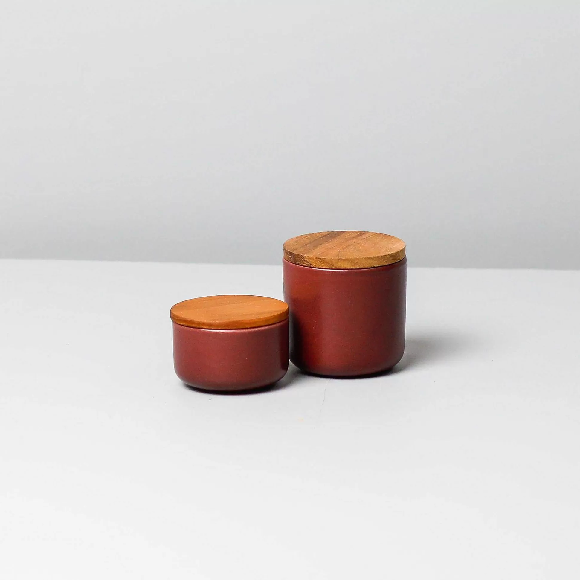 Be Home Canisters<Brampton Stoneware Small Canister, Burgundy