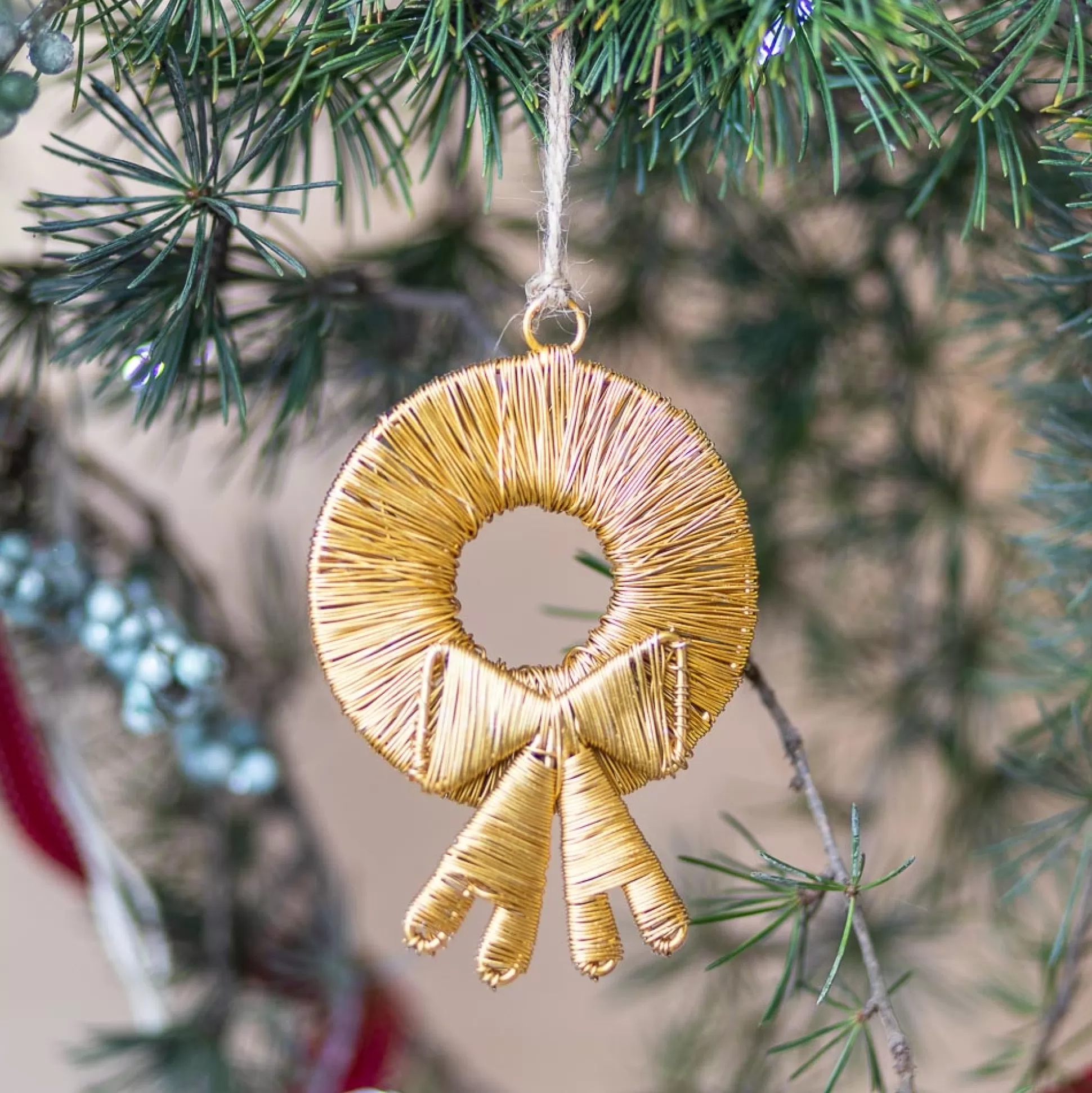 Brass Wire Wreath Ornament^Be Home Clearance