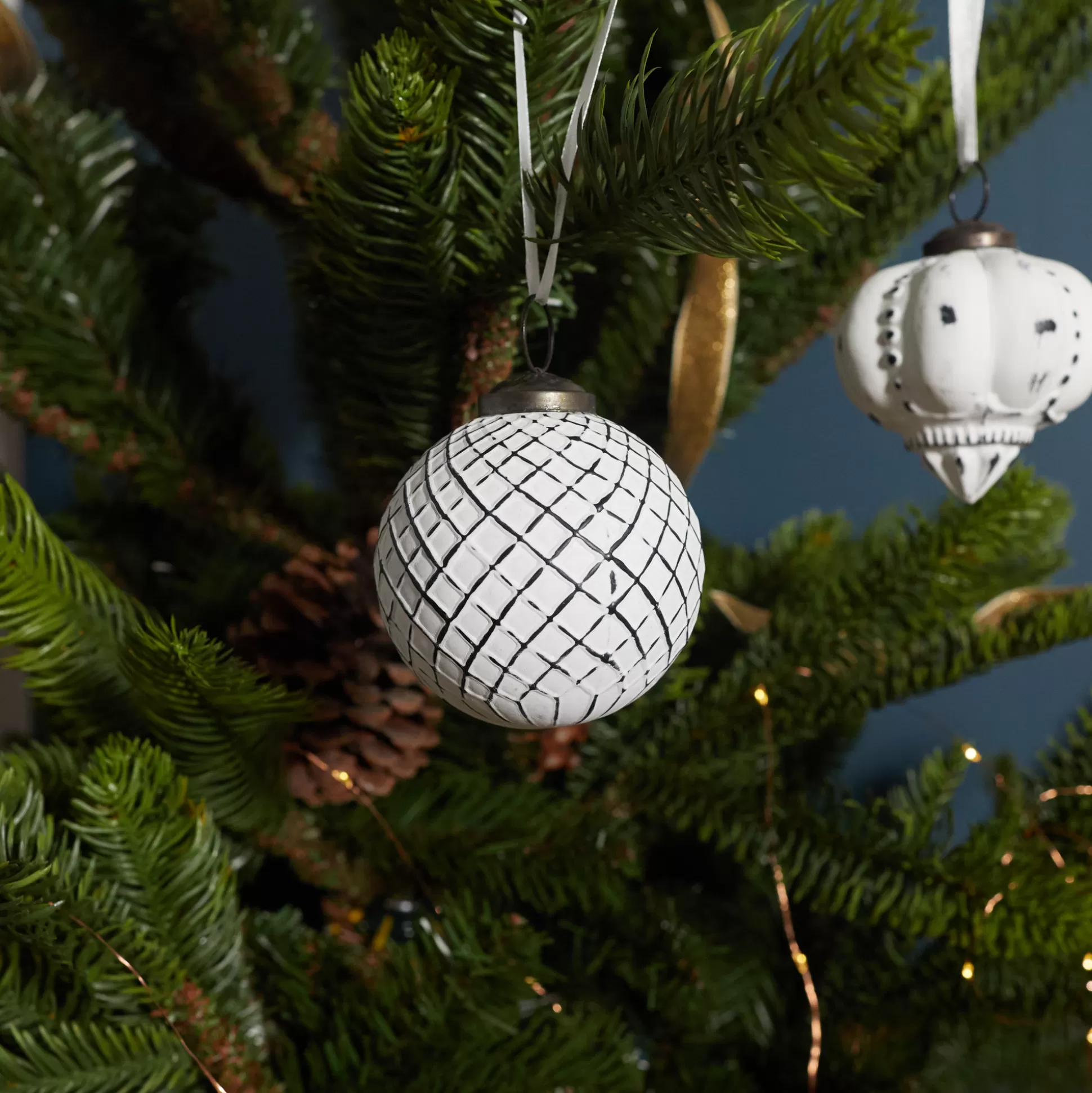 Breckenridge Ornament, Arendel^Be Home Fashion