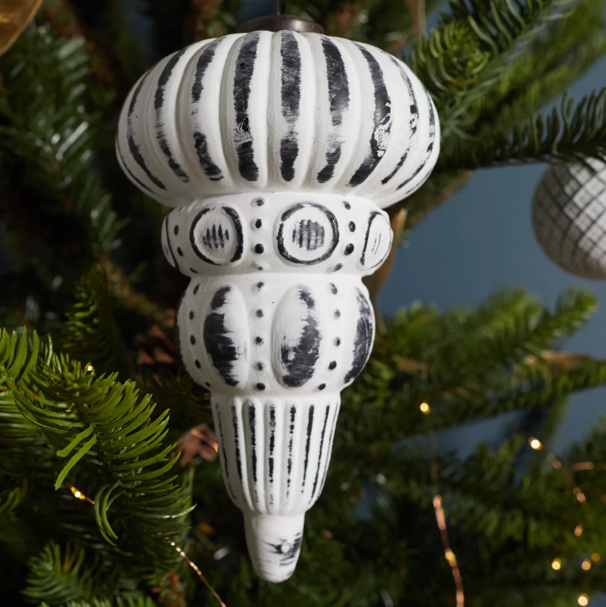 Breckenridge Ornament, Larvik^Be Home Online