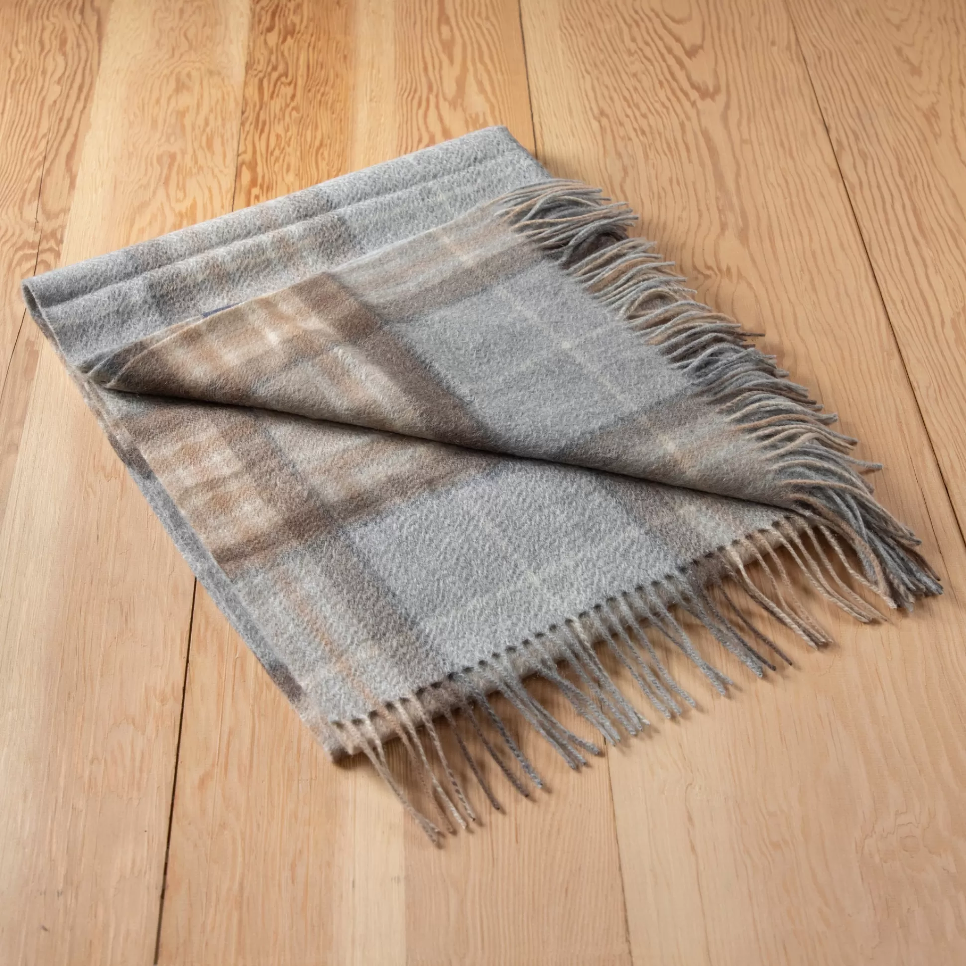 Cashmere Knee Blanket in Mackellar Tartan^Be Home Clearance