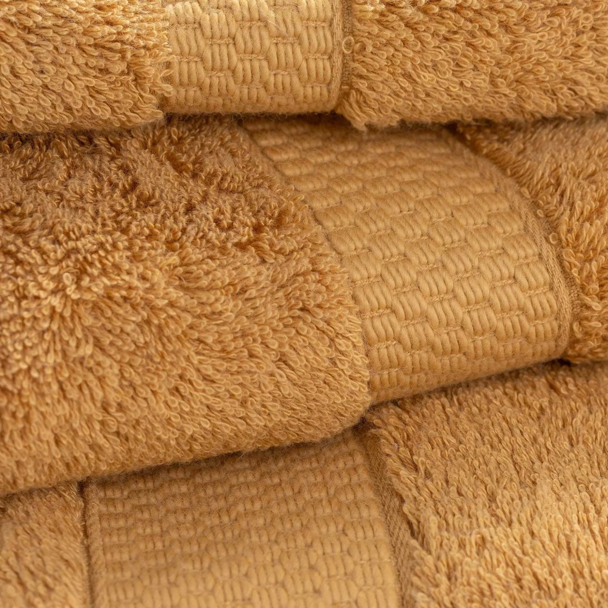 Be Home Bath Towels & Bath Sheets<City Bath Towel, Cinnamon