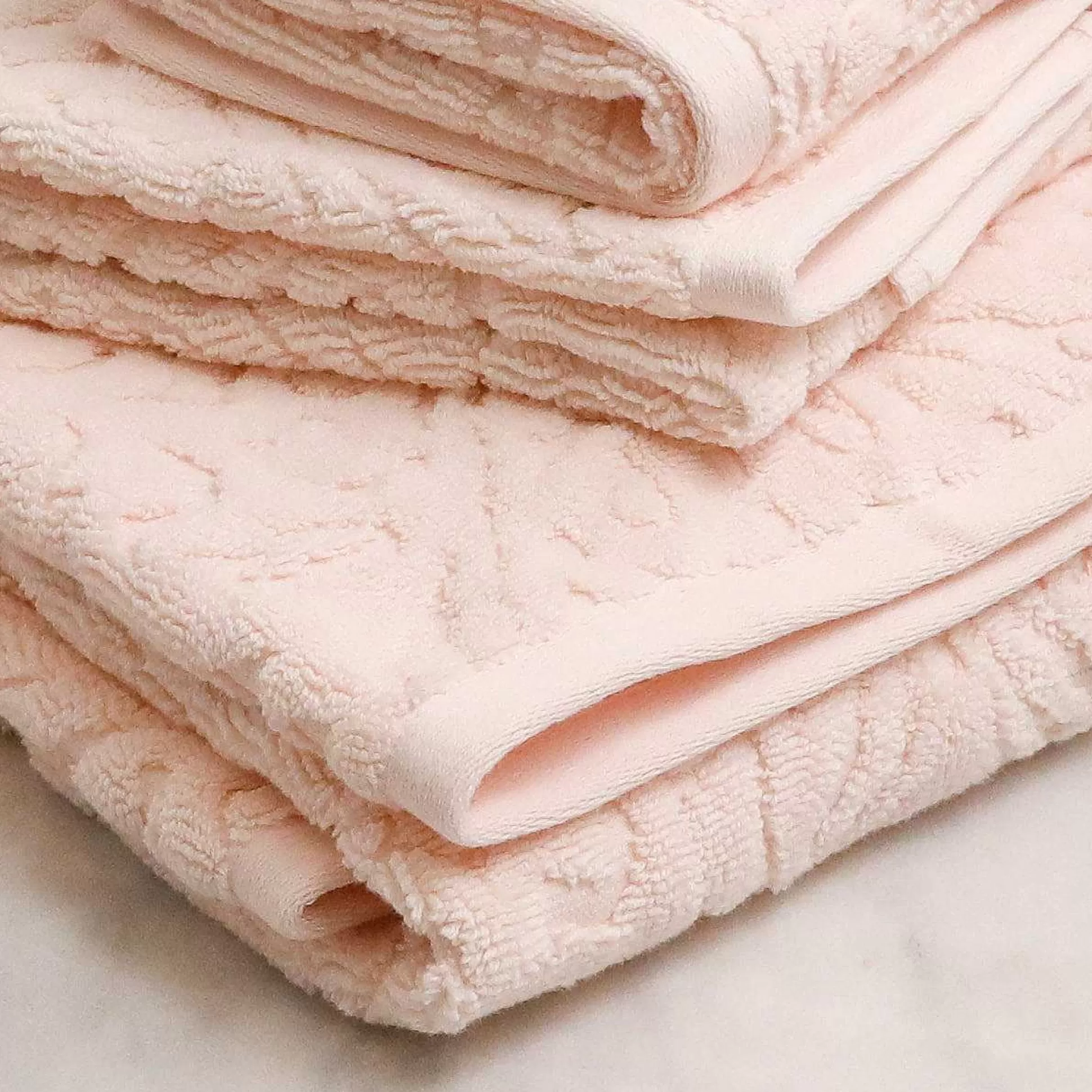 Be Home Firenze Collection<Firenze Bath Towel, Magnolia