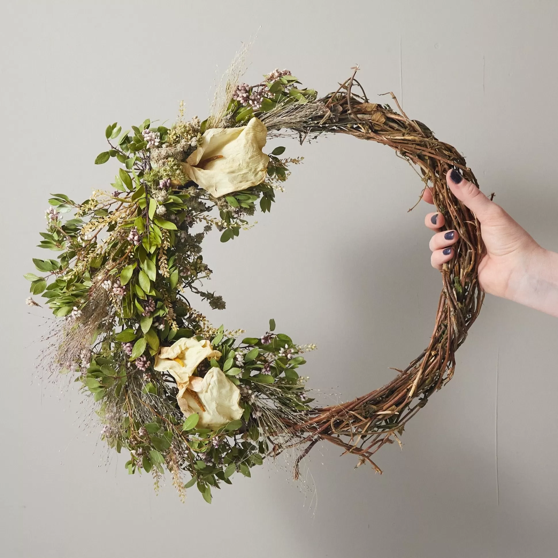 Foraged Honeysuckle and Calla Lily Wreath^Be Home Cheap