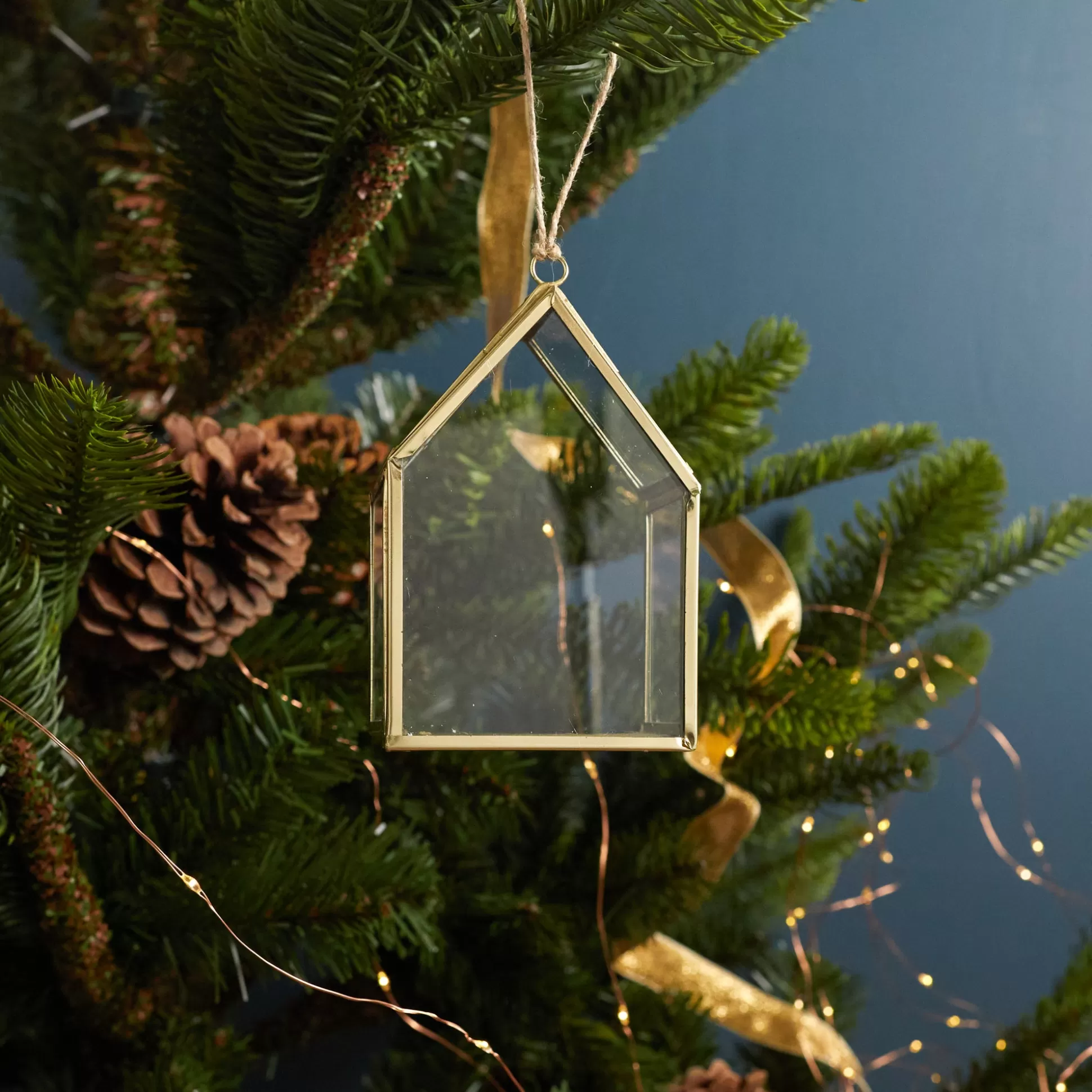 Glass House Ornament, Medium^Be Home Clearance