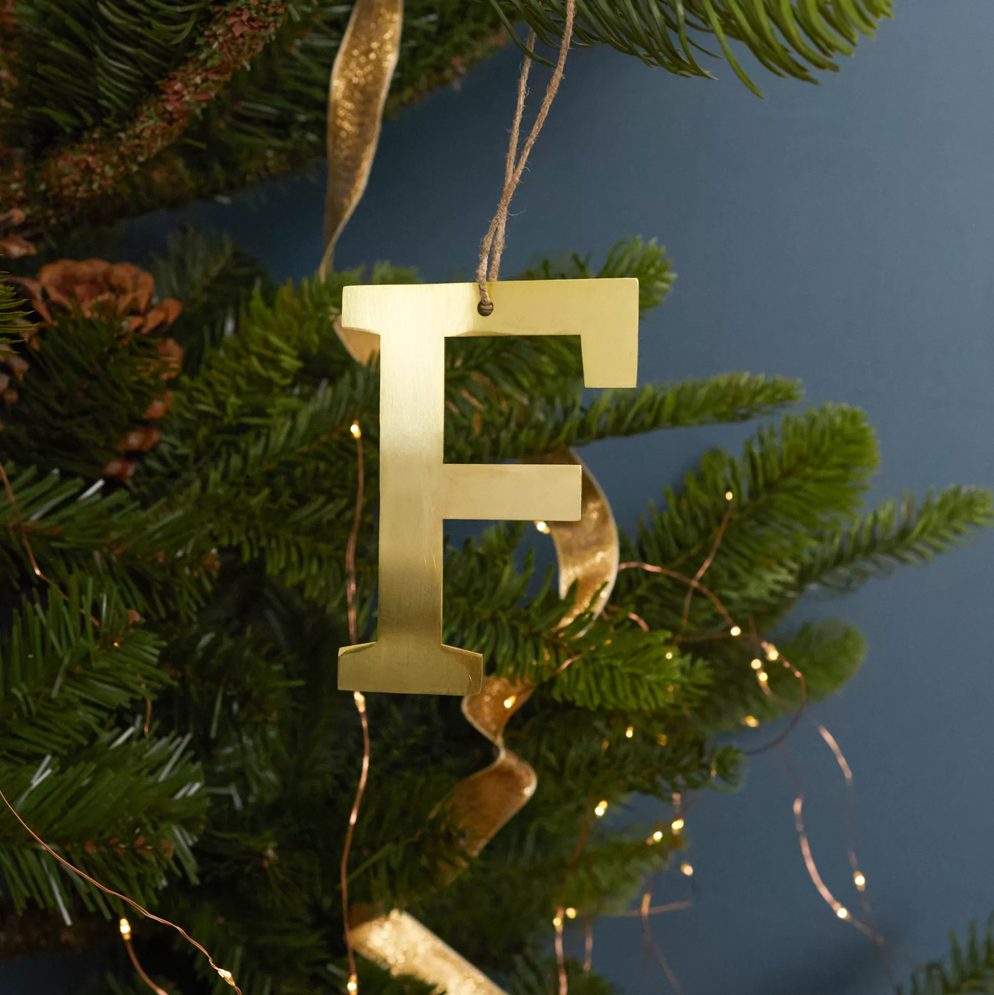 Gold Letter Ornament, F^Be Home Clearance