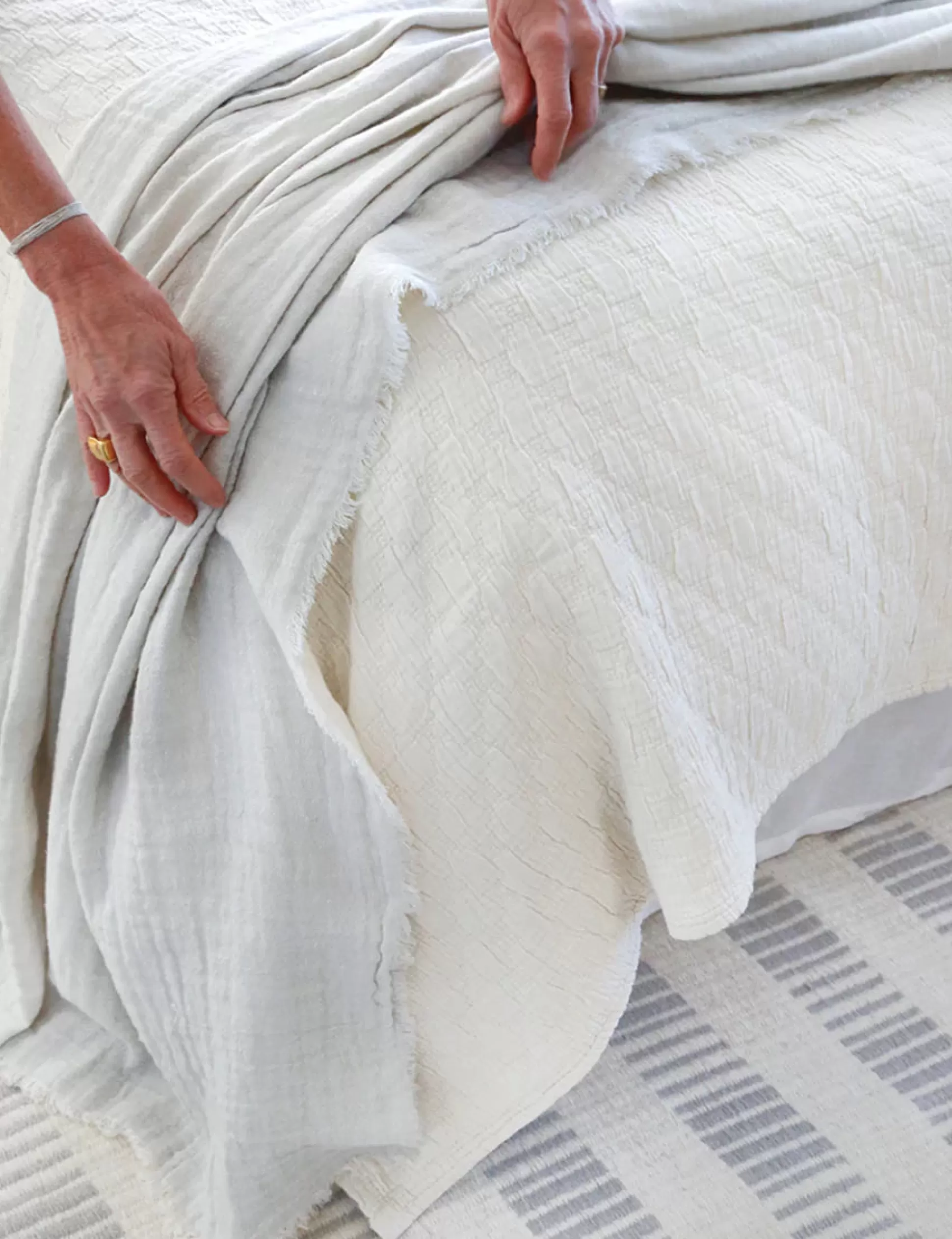 Hermosa Oversized Throw, Ocean & Cream^Be Home Cheap