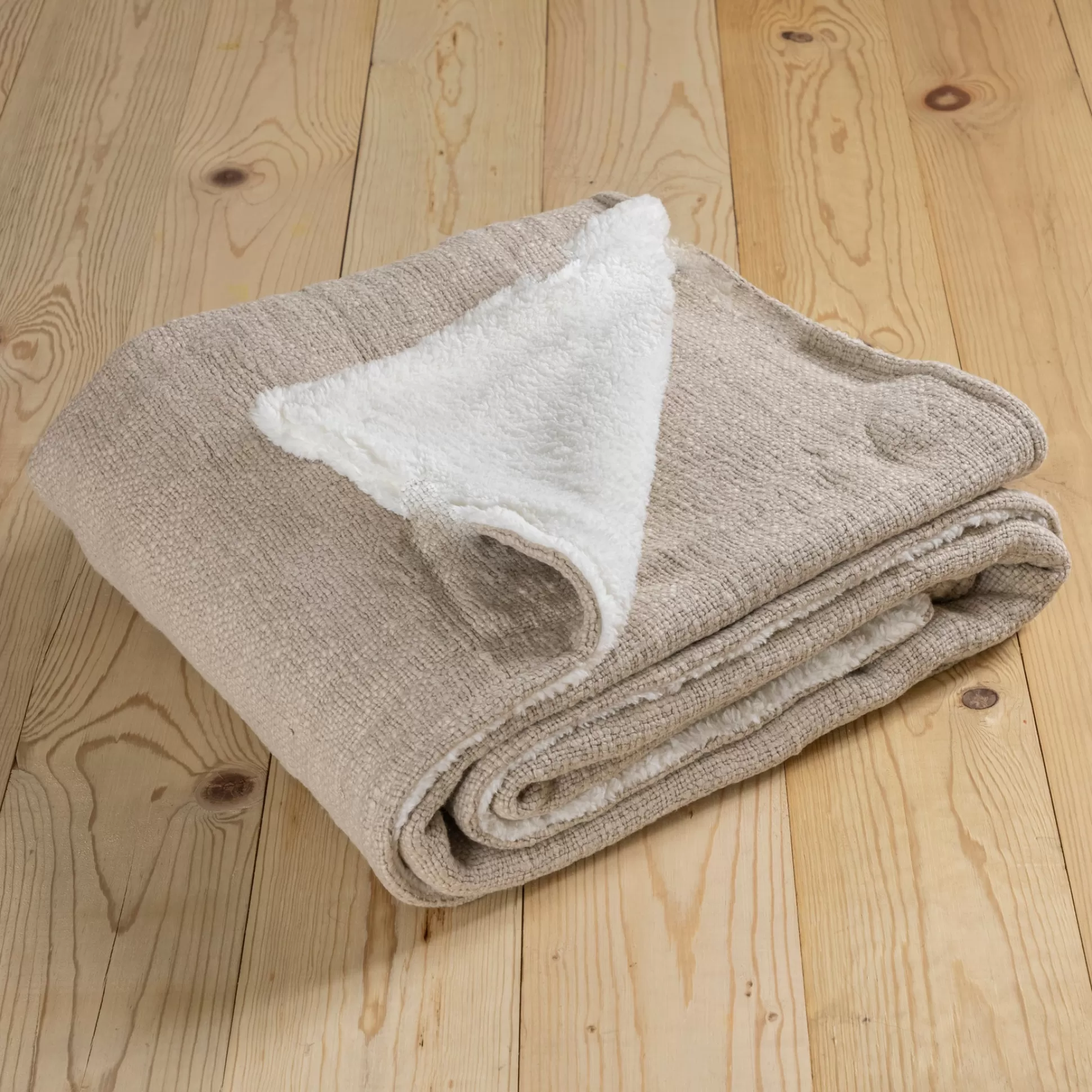 Humboldt Throw, Sand^Be Home Store