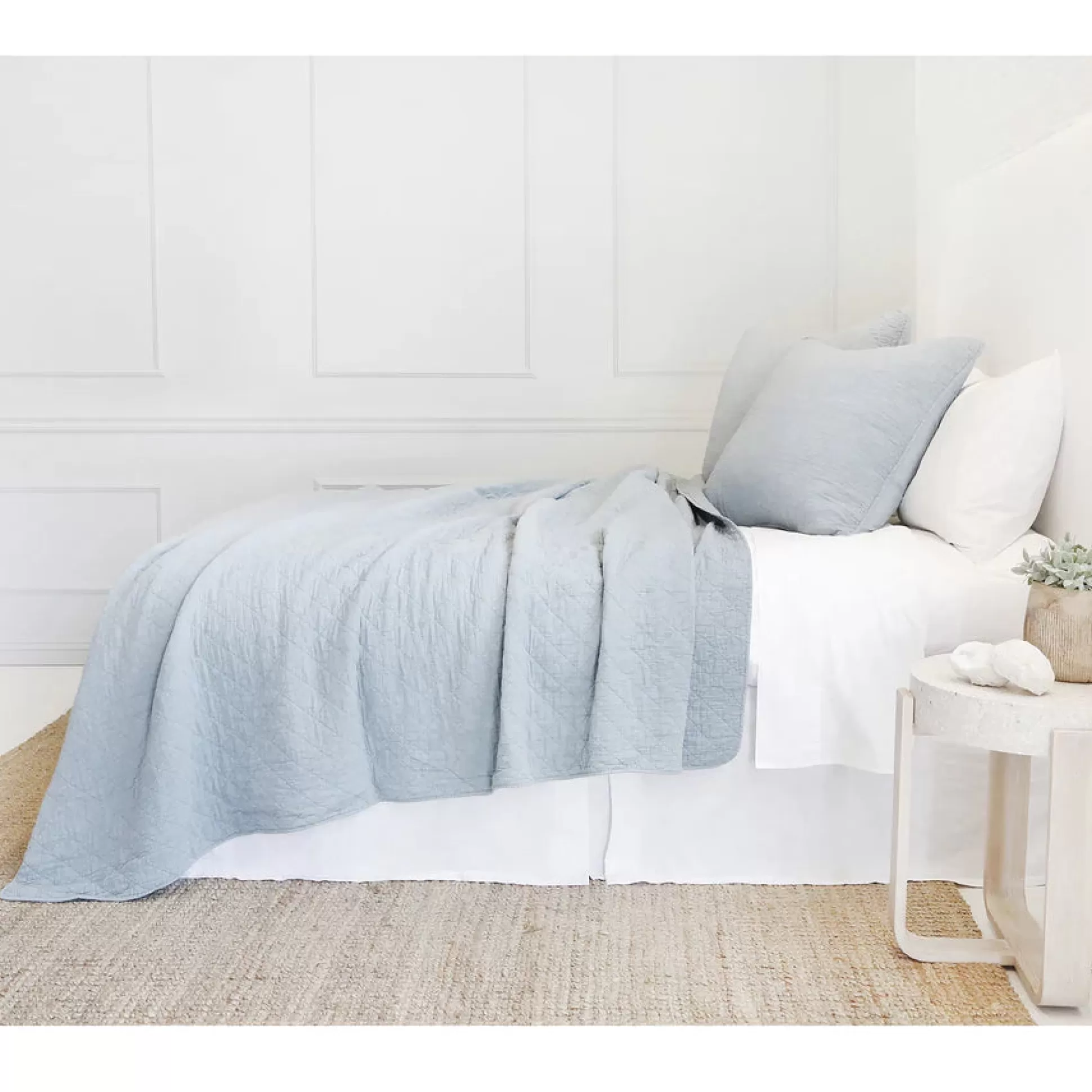 Huntington Queen Coverlet, Dusty Blue^Be Home Hot