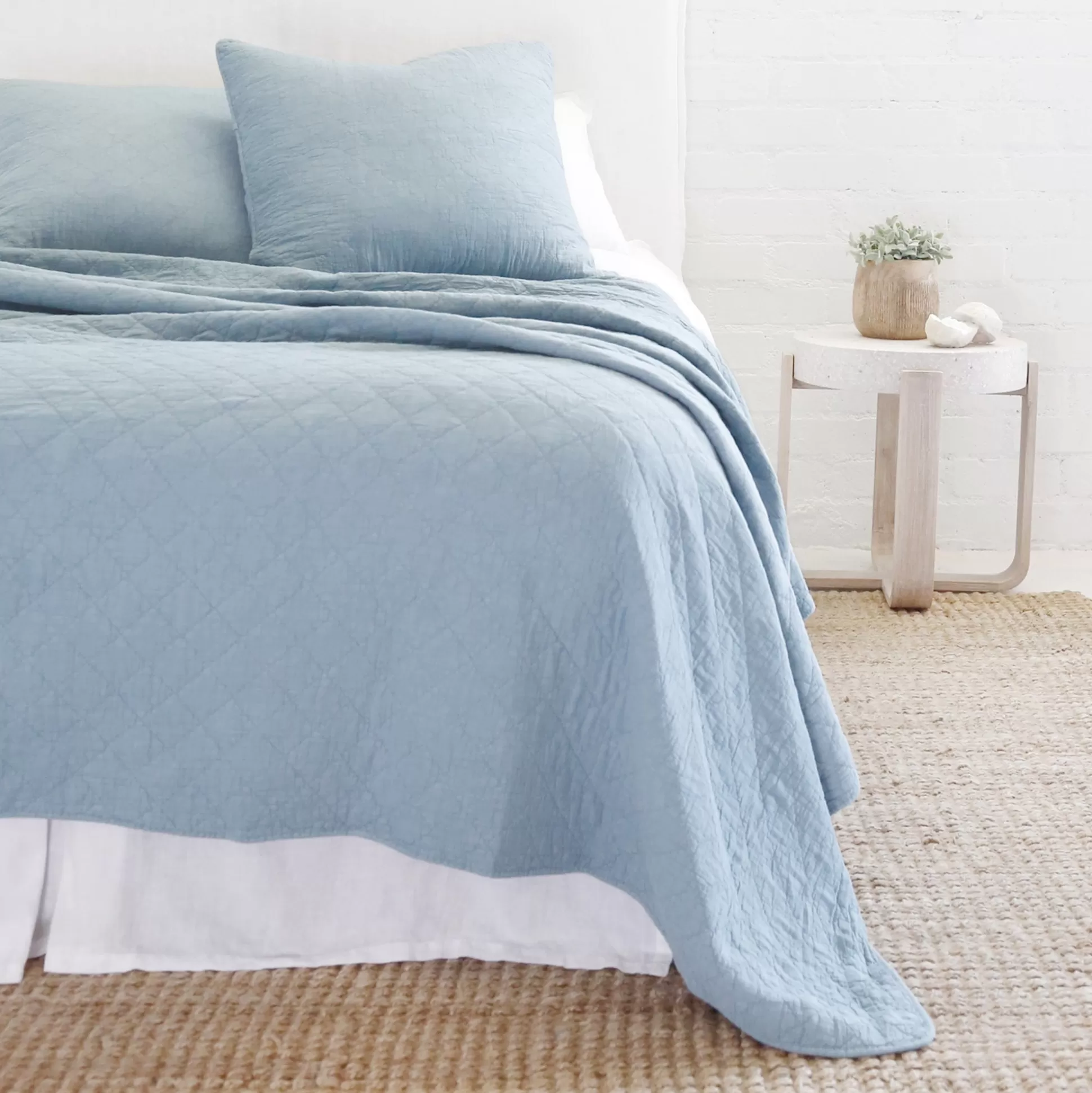 Huntington Queen Coverlet, Dusty Blue^Be Home Hot