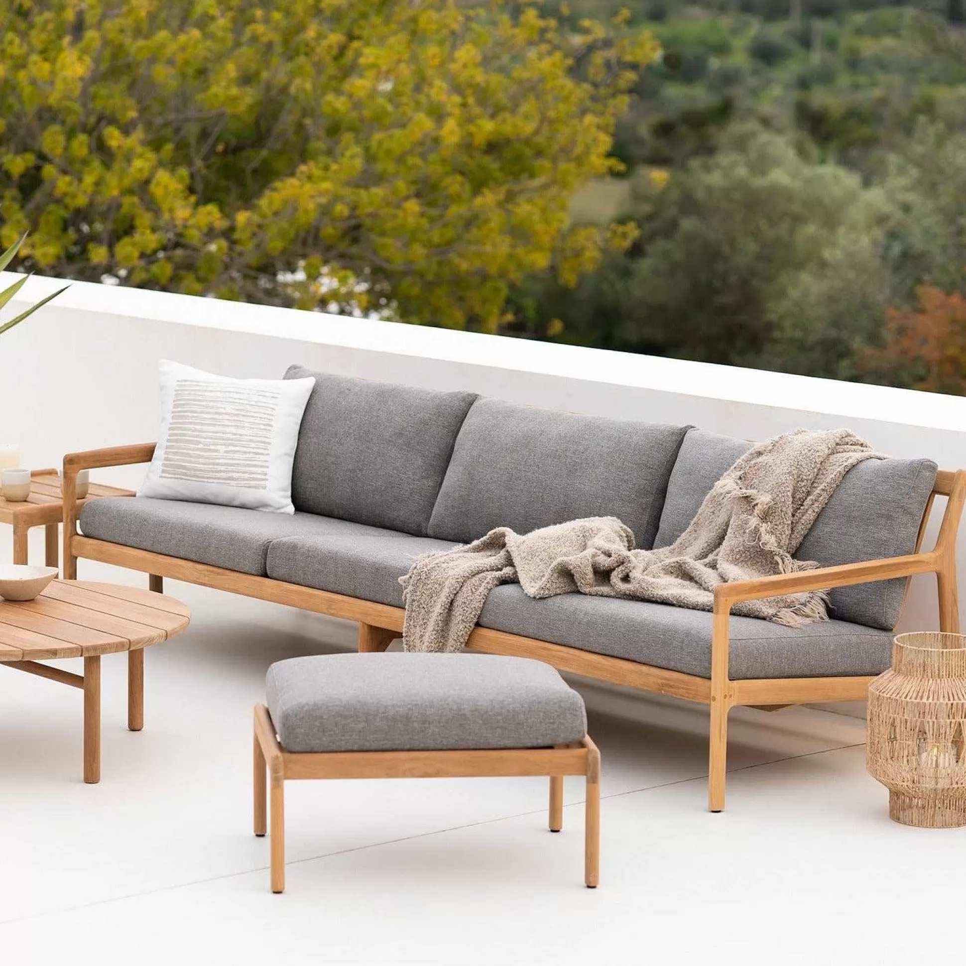 Be Home Outdoor Lounge Furniture<Jack Solid Teak Outdoor 3 Seater Sofa, Mocha Fabric