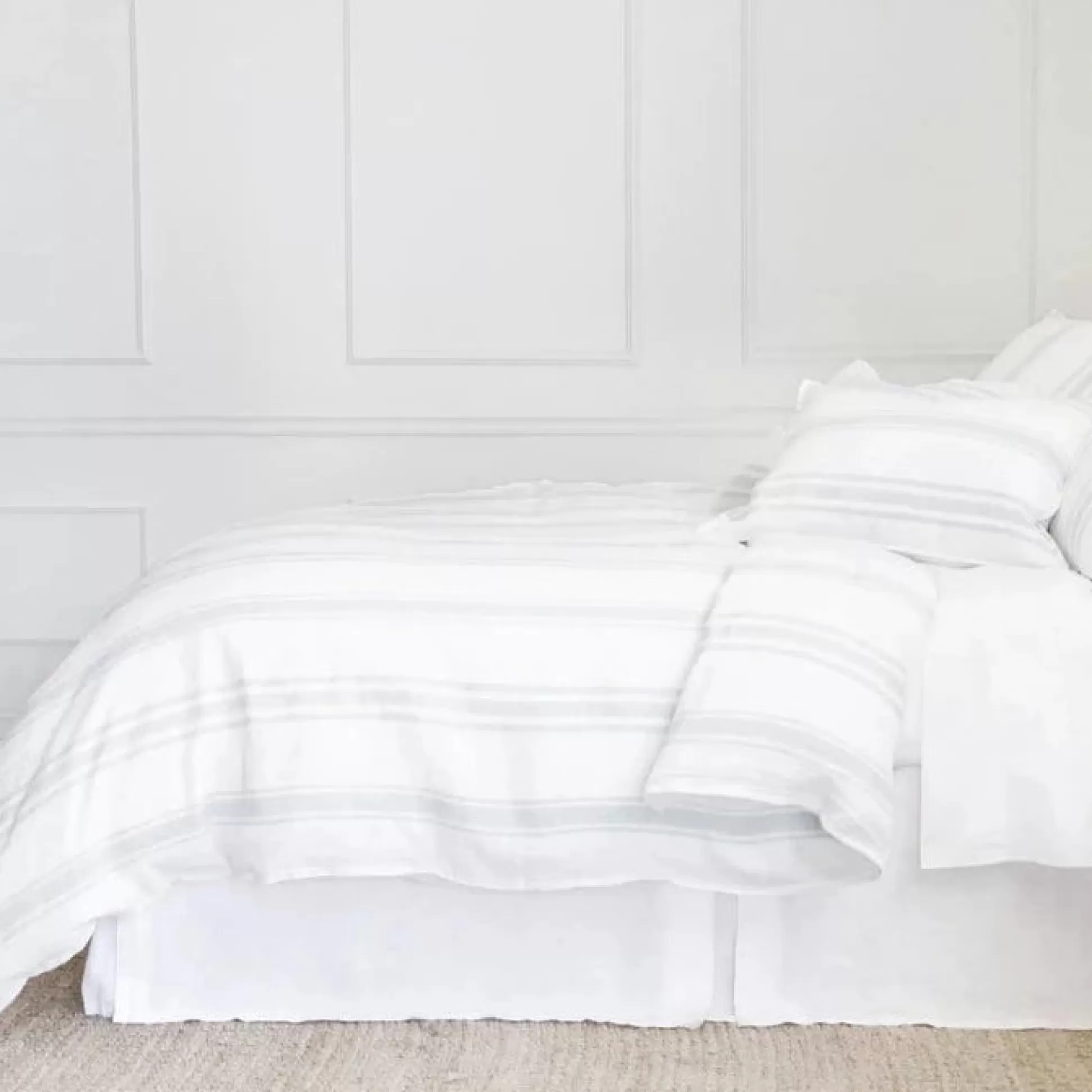 Jackson King Duvet Cover, White & Ocean^Be Home Flash Sale