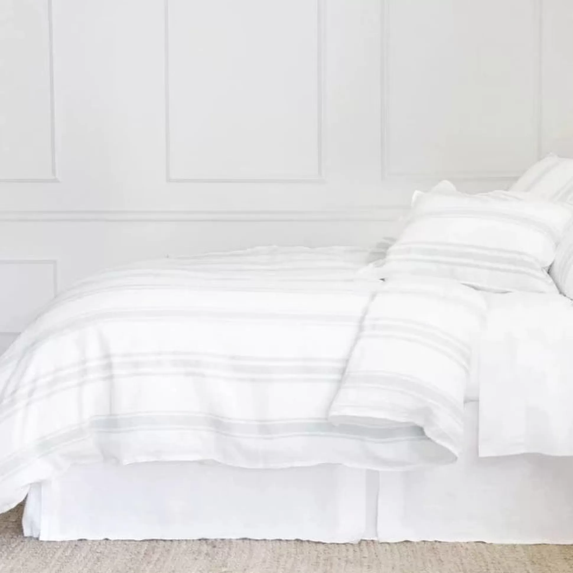 Jackson Queen Duvet Cover, White & Ocean^Be Home Best Sale