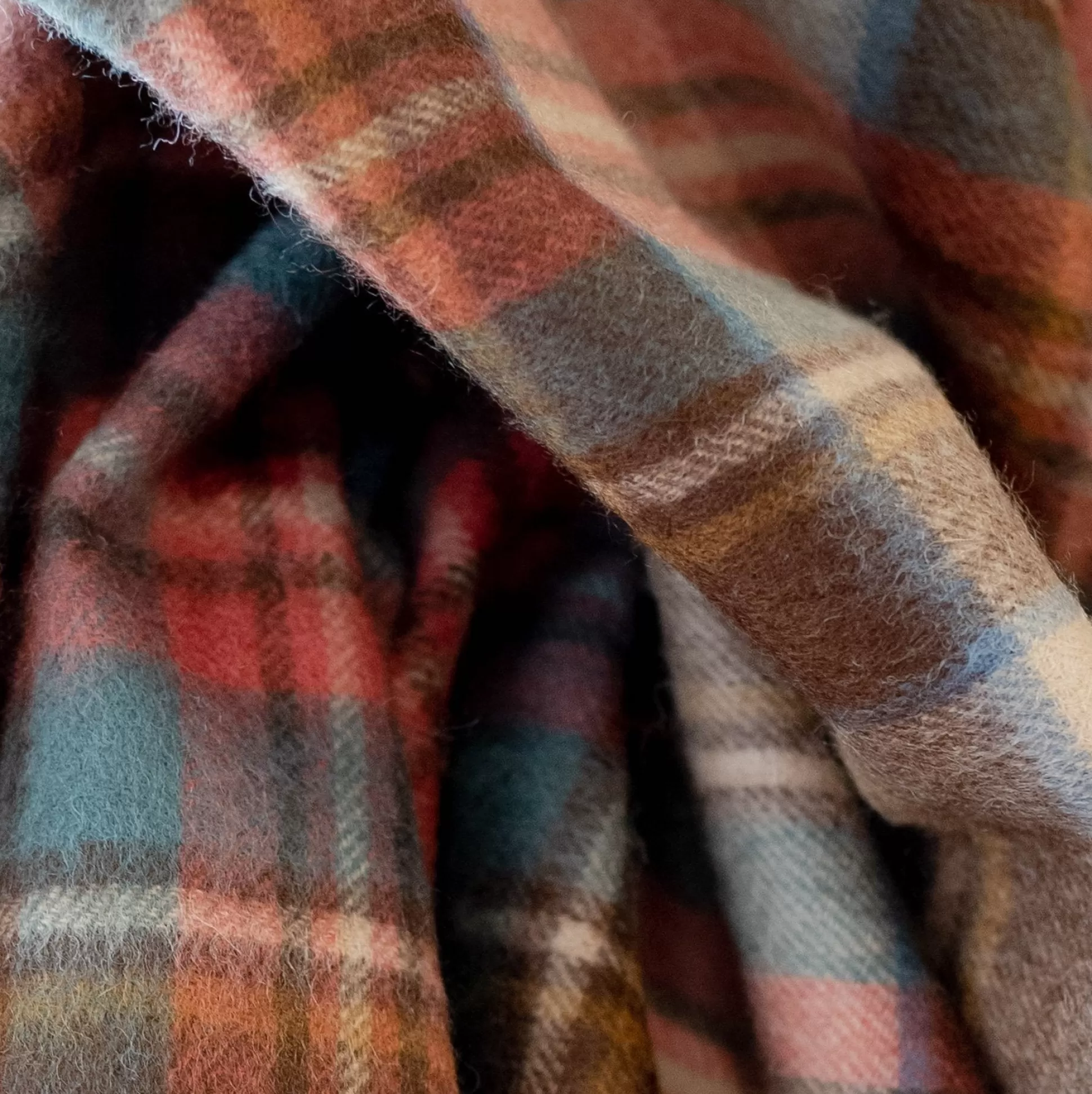 Lambswool Blanket in Stewart Dress Antique Tartan^Be Home Fashion