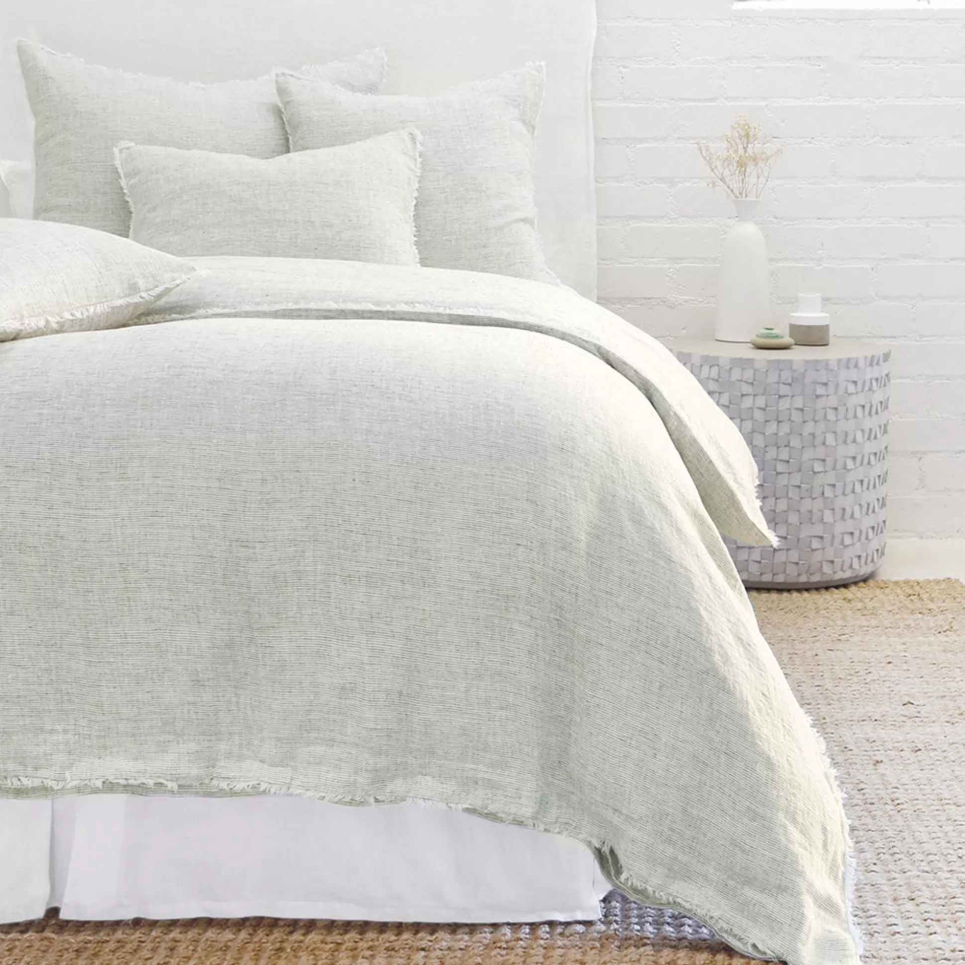 Logan King Duvet, Olive^Be Home Hot