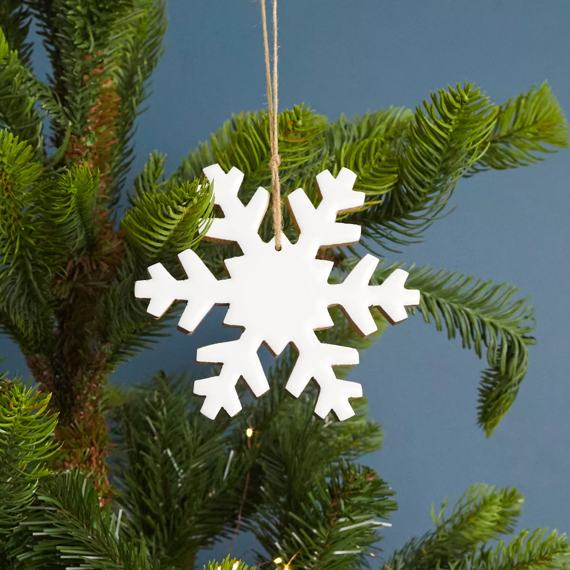 Mango Wood & Enamel Snowflake Ornament, Large^Be Home Clearance