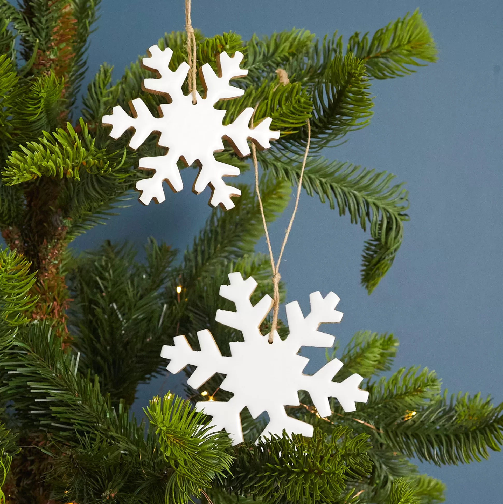 Mango Wood & Enamel Snowflake Ornament, Large^Be Home Clearance