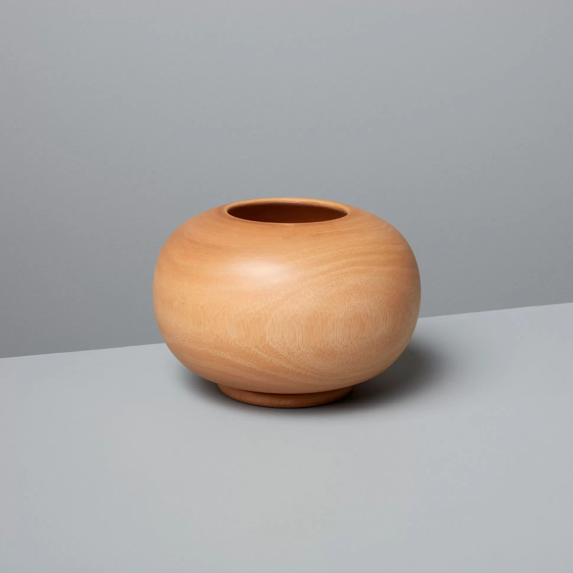 Mango Wood Round Vase^Be Home Outlet