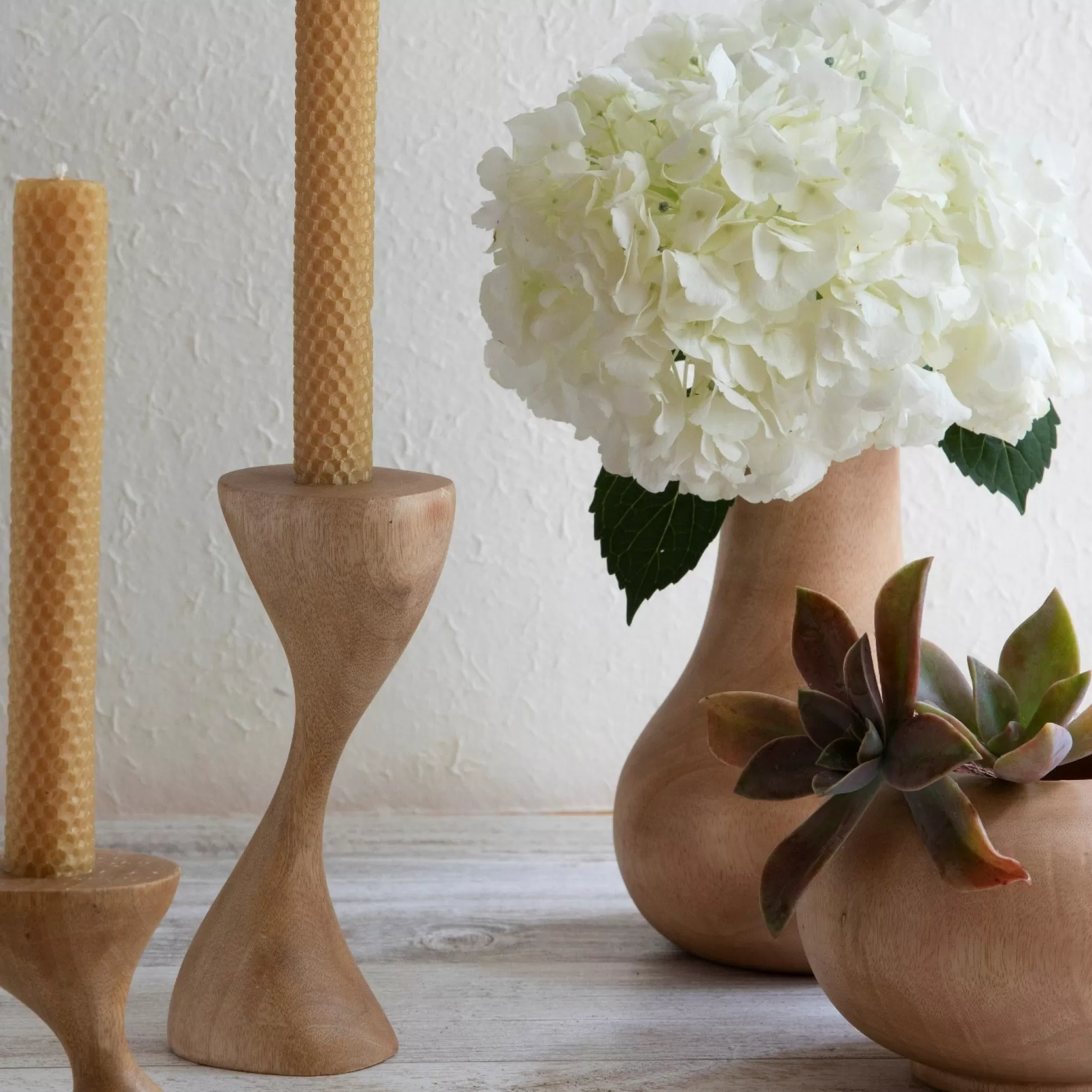 Mango Wood Round Vase^Be Home Outlet