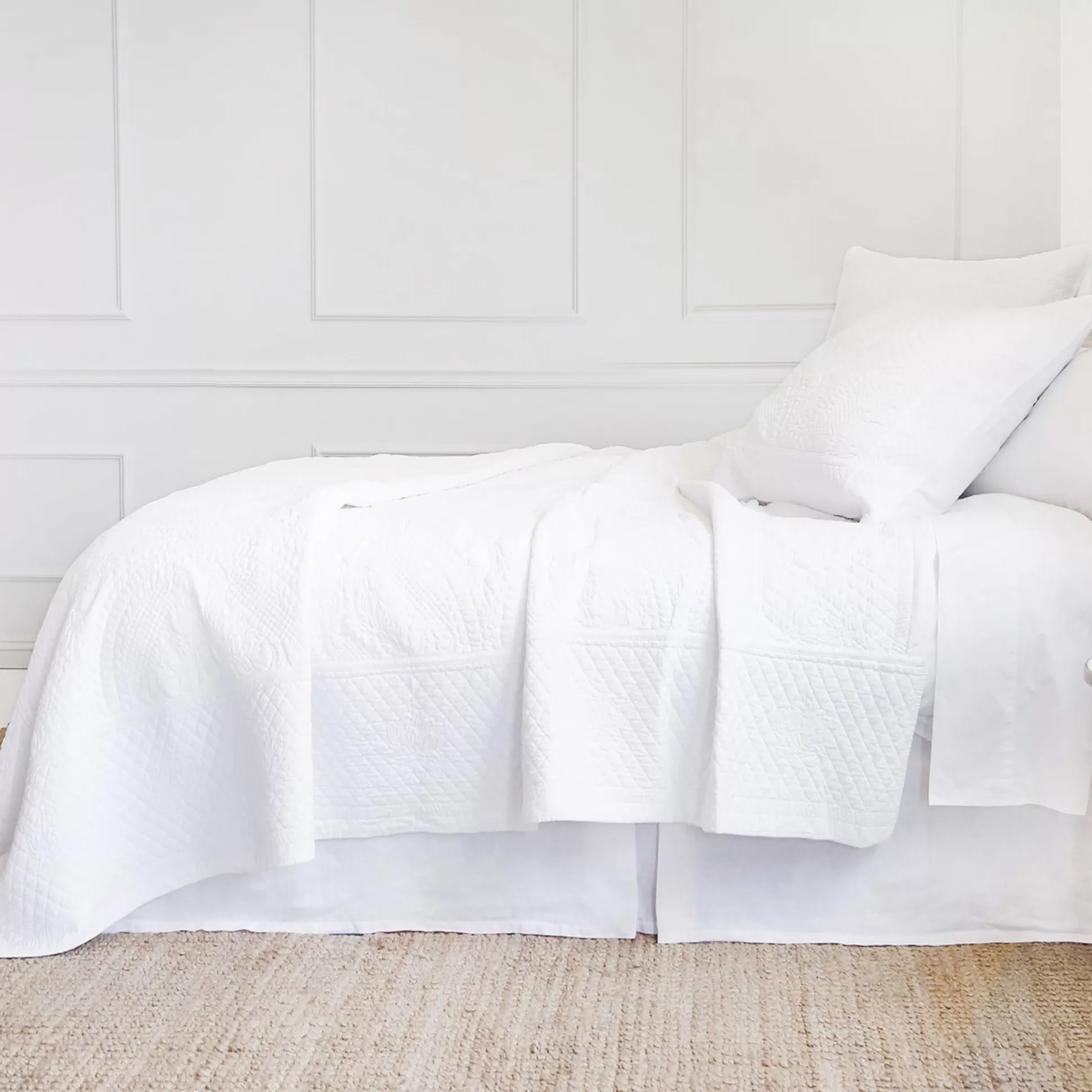 Marseille King Coverlet, White^Be Home Best