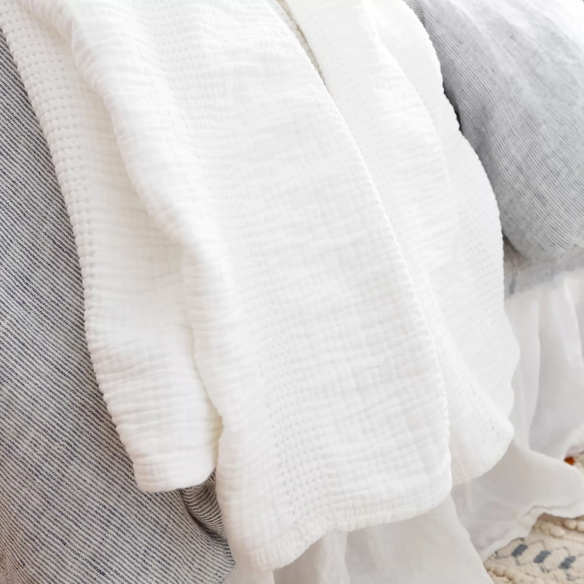 Nantucket King Matelasse Coverlet, White^Be Home Sale