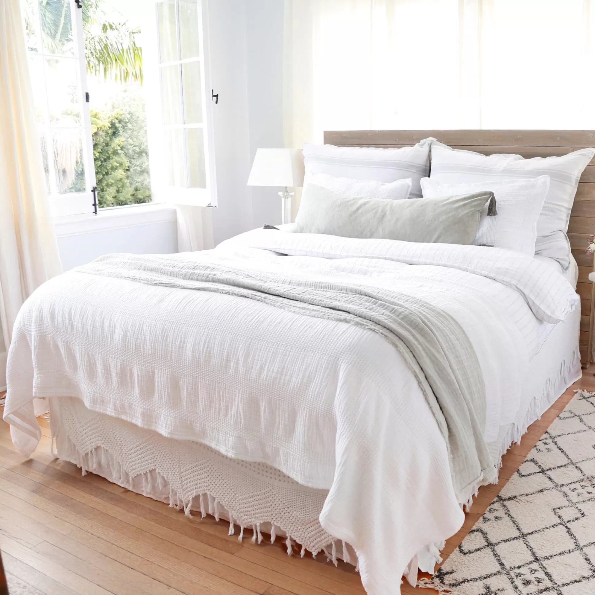 Nantucket Queen Matelasse Coverlet, White^Be Home Store