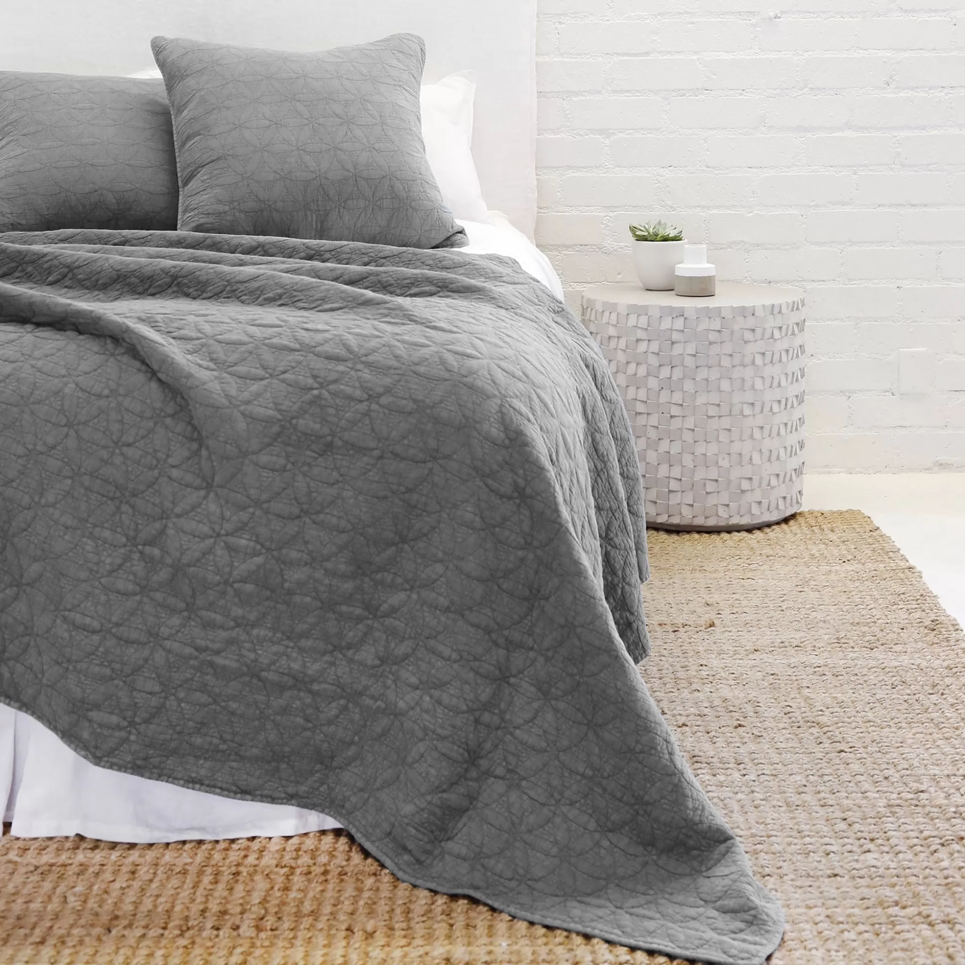 Oslo King Coverlet, Grey Denim^Be Home Clearance