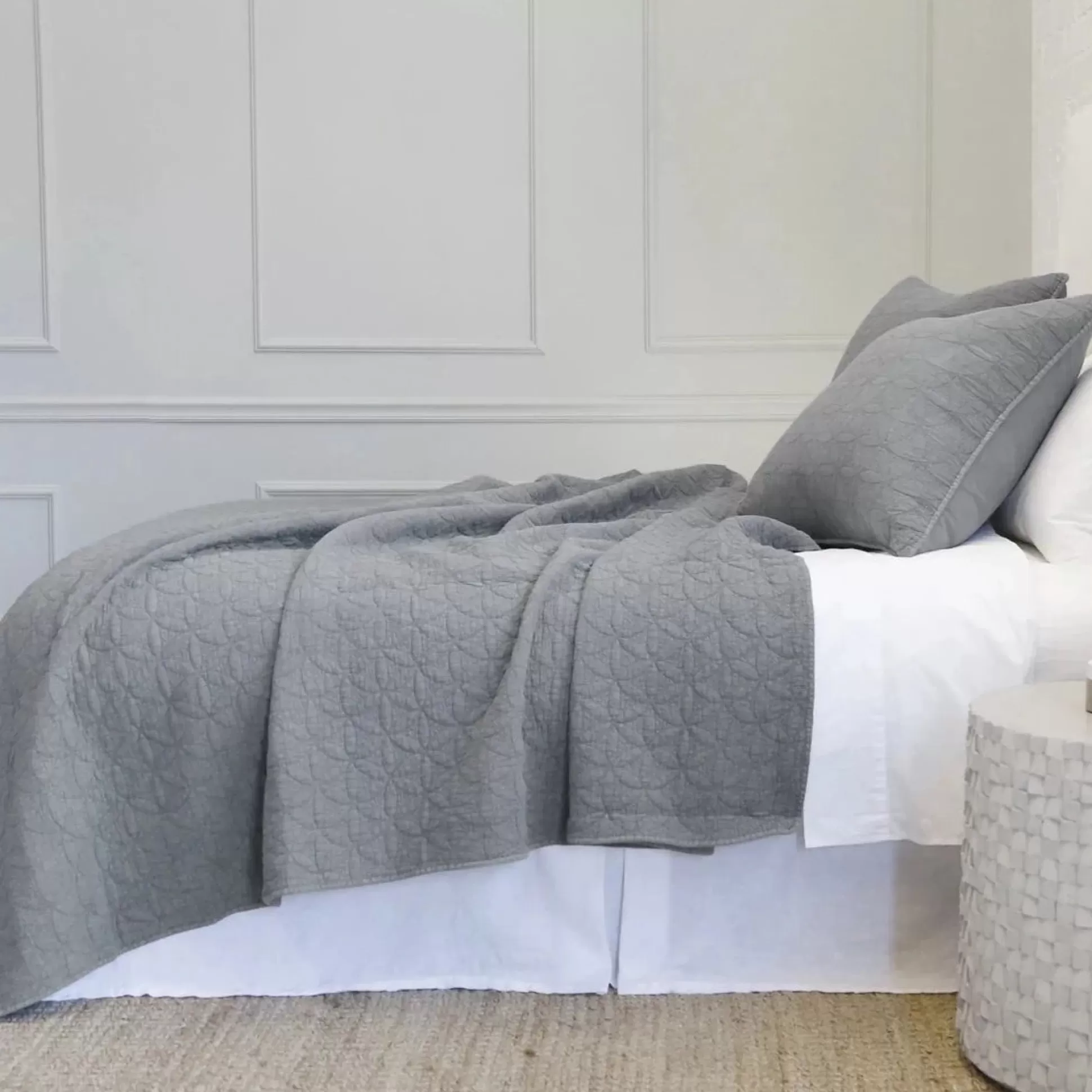 Oslo Queen Coverlet, Grey Denim^Be Home Outlet