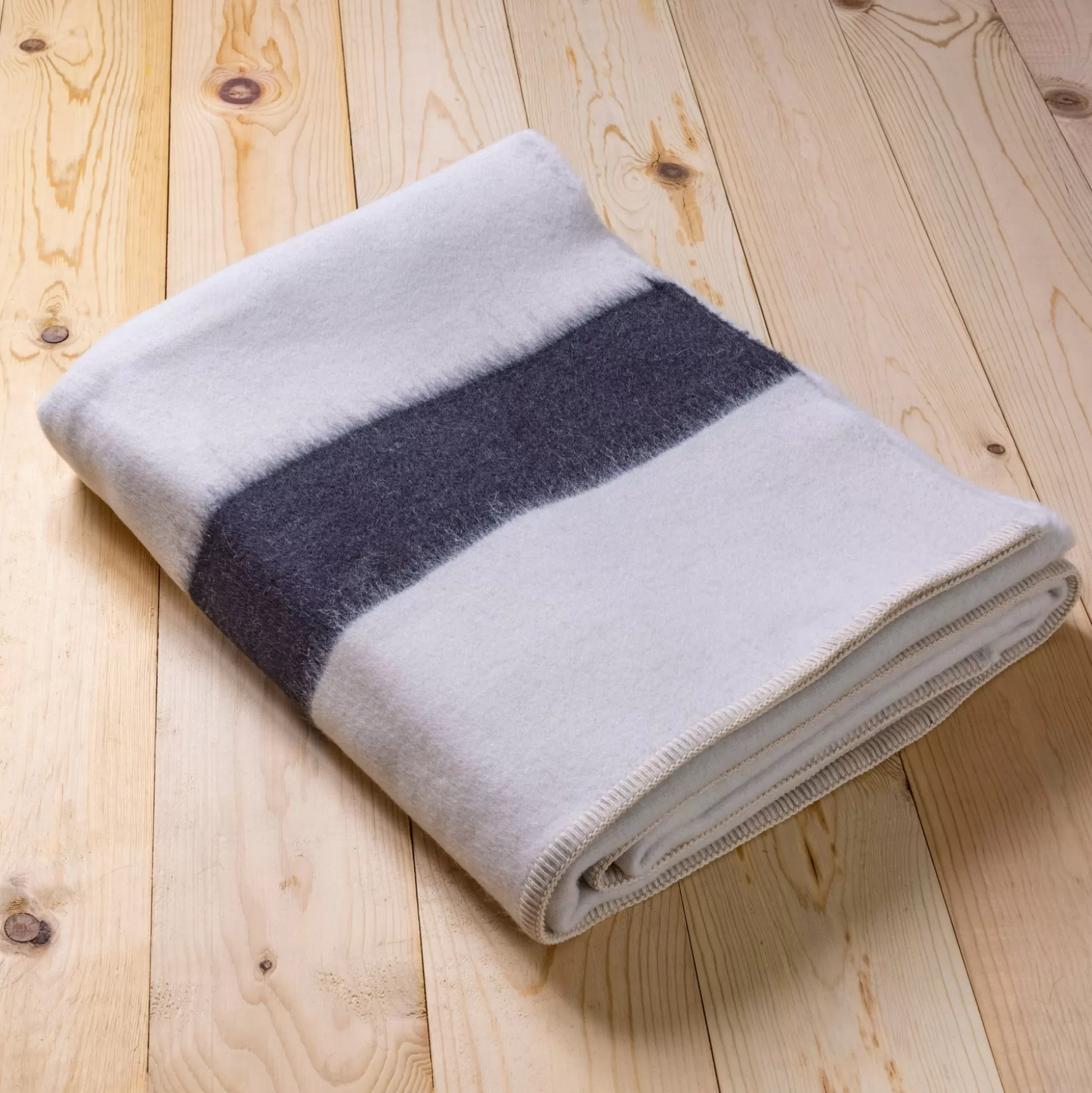 Siempre Blanket, Ivory with Black Stripe^Be Home Best