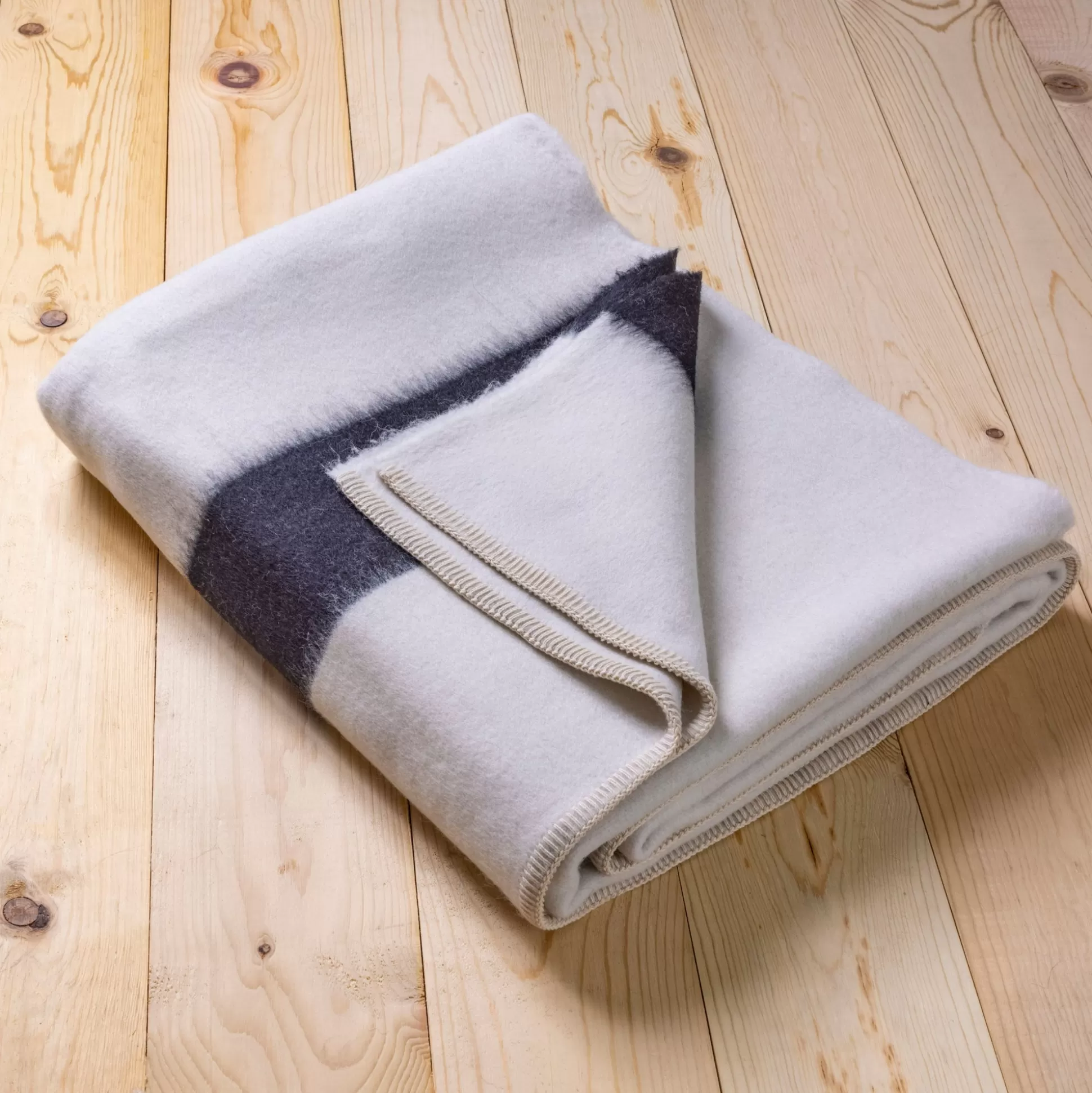 Siempre Blanket, Ivory with Black Stripe^Be Home Best