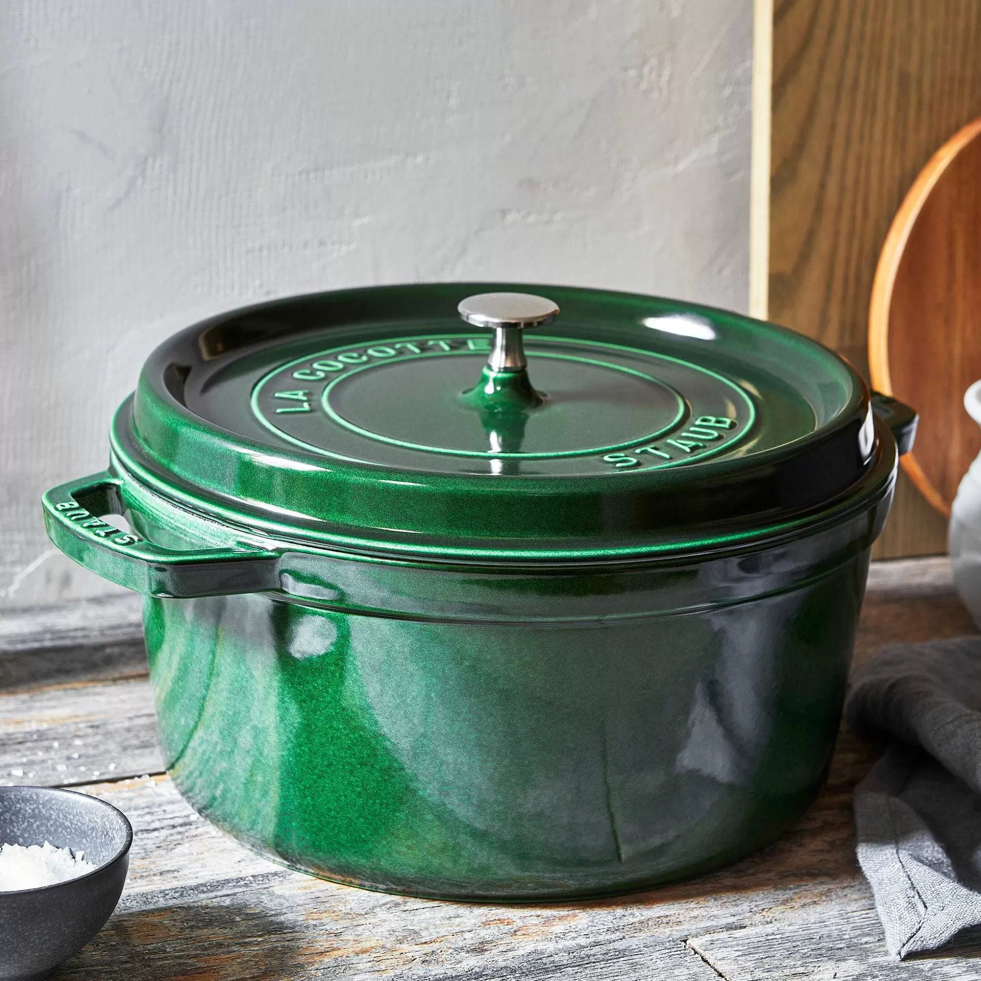 Be Home Cookware<Staub Round Cocotte, 7qt, Basil