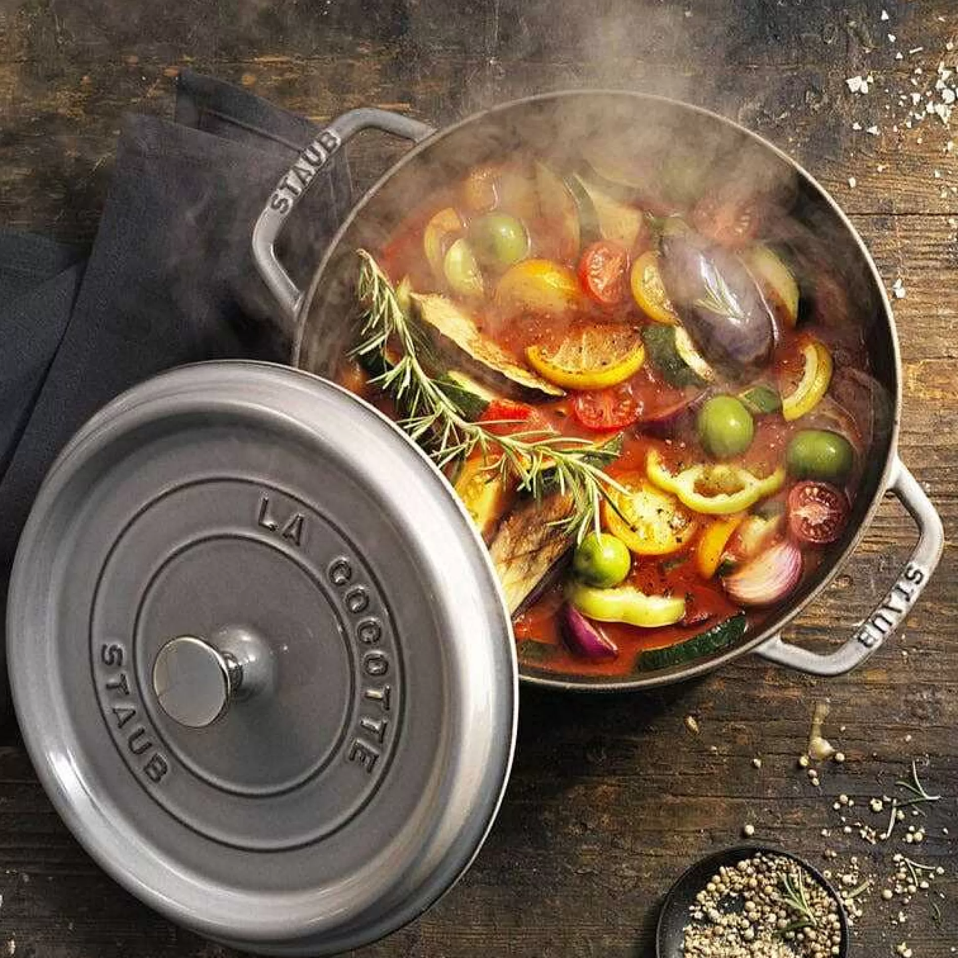 Be Home Cookware<Staub Round Cocotte, 7qt, Graphite Grey