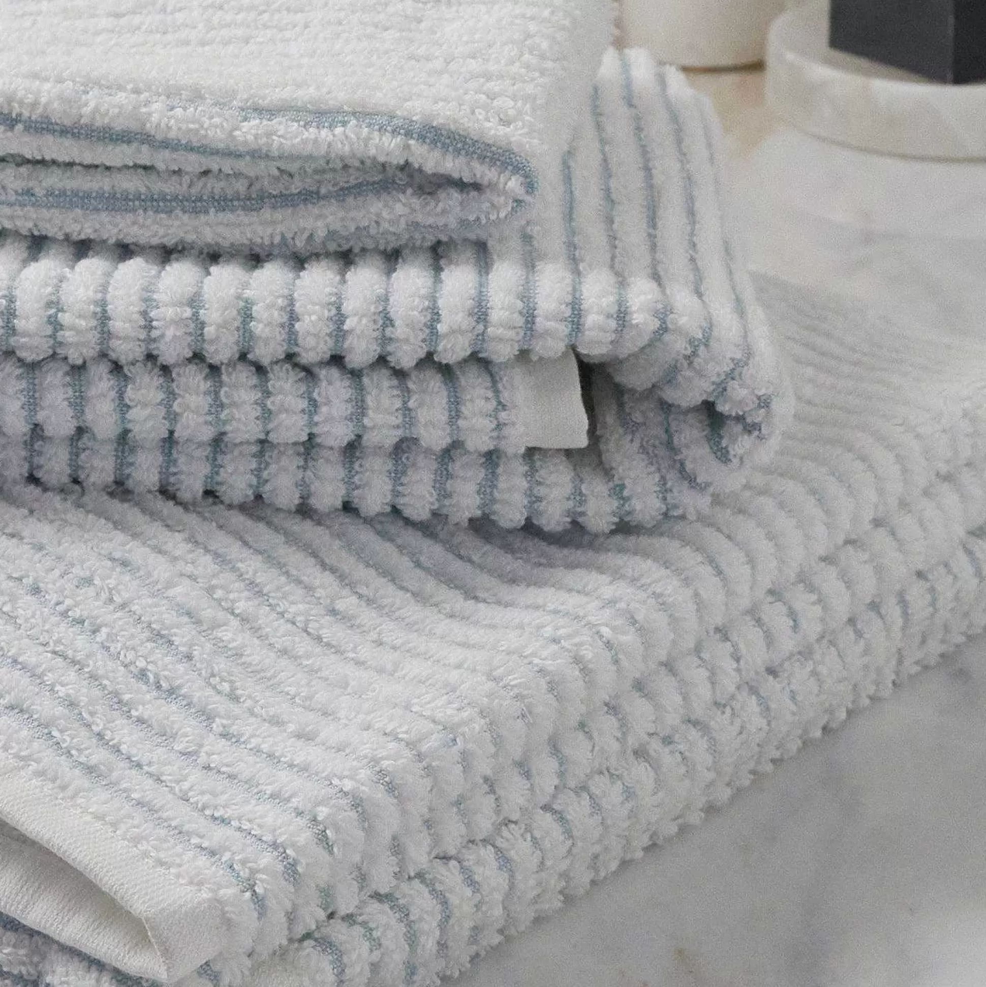 Be Home Sullivan Collection<Sullivan Bath Towel, Sterling Blue