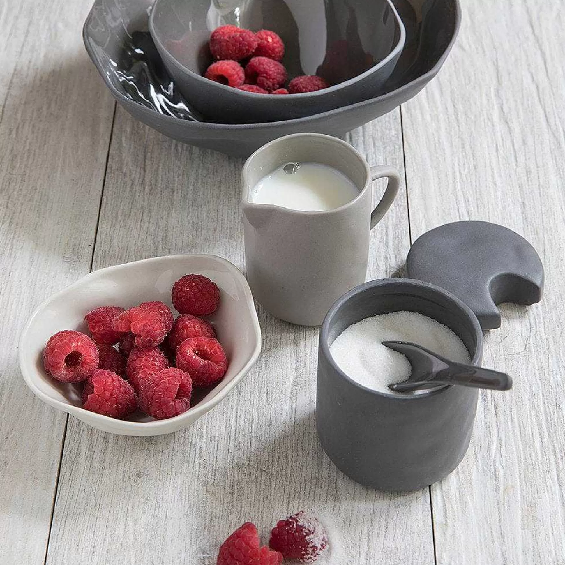 Be Home Stoneware Serving Bowls<Tam Stoneware Pinch Bowl, Pearl, Set of 2