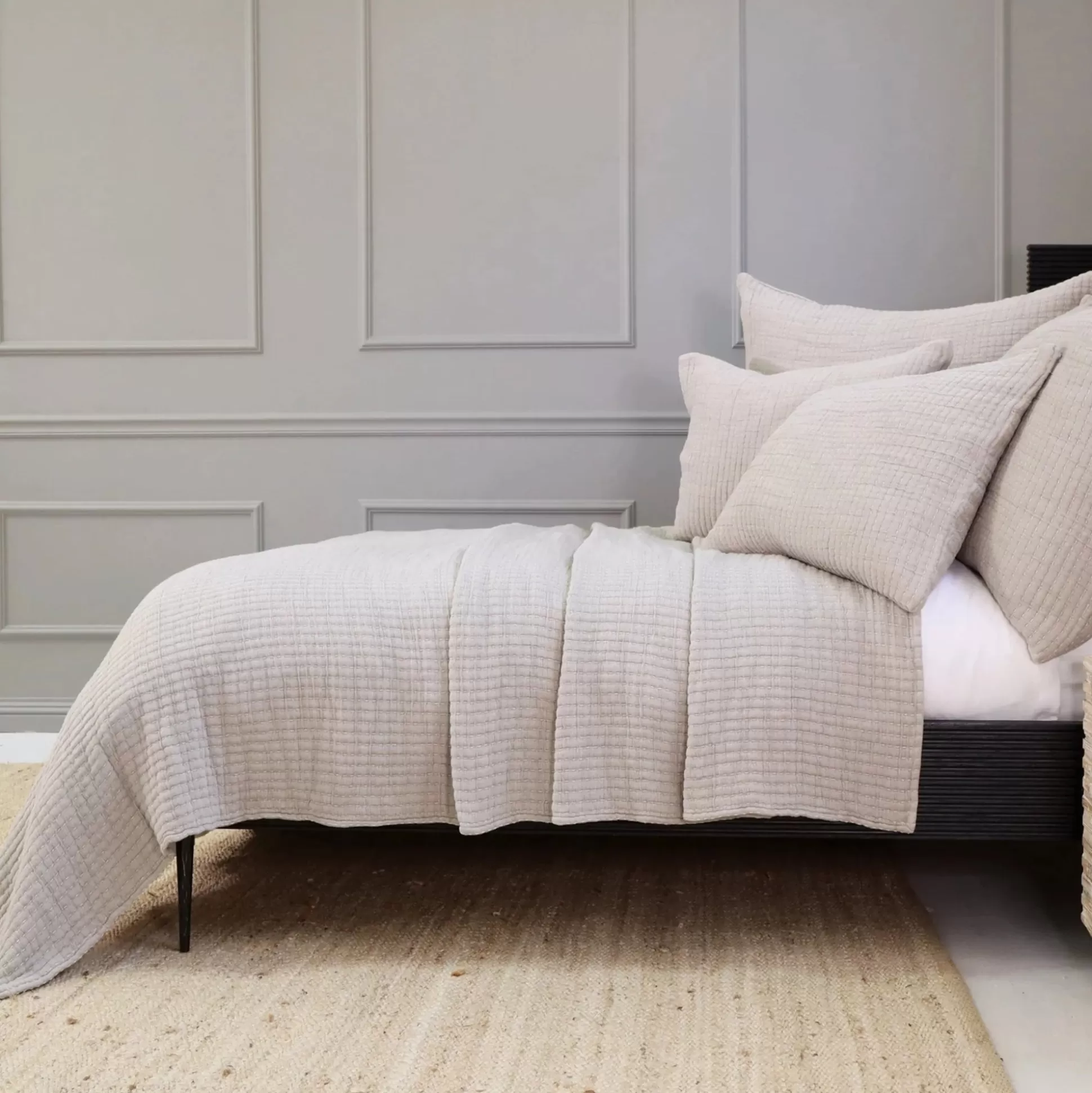 Vancouver Queen Coverlet, Natural^Be Home Fashion